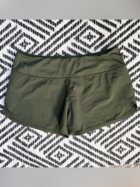 Vuori Pants - Vuori Shorts Womens M Olive Green Running Trail Gym Shorts Lined Zip Pocket